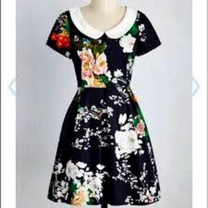 Modcloth 'Record Time" in Floral NWT